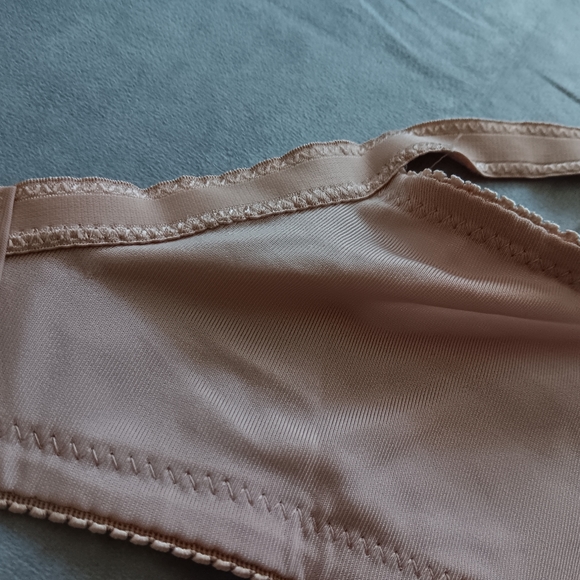 NWT Carnival Bra - Picture 3 of 9